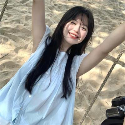 踉跄的女孩